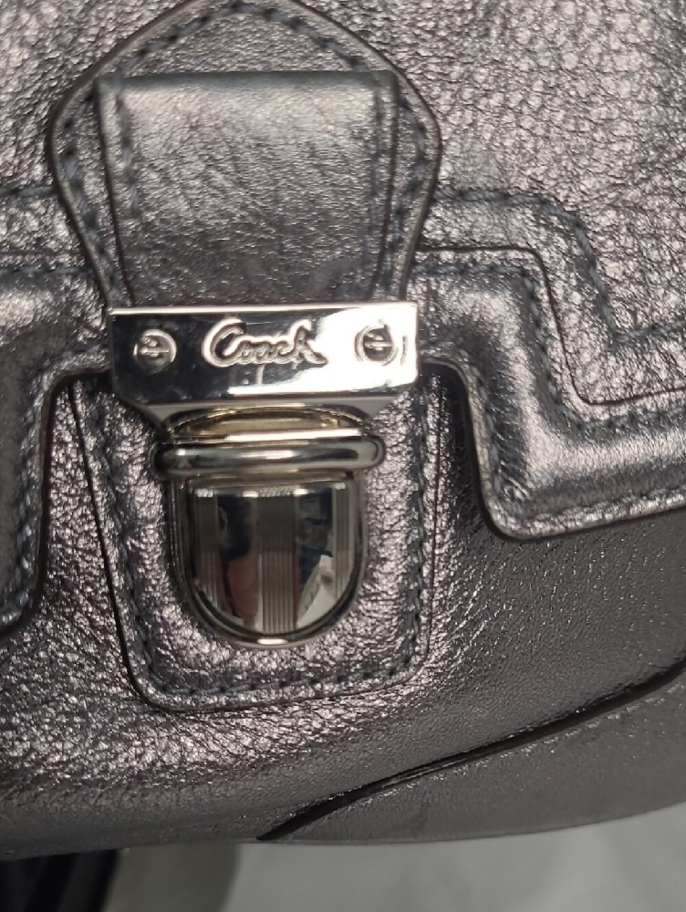 Coach Poppy Pushlock Metallic Silver Leather Satchel Handbag with Ribbon Charm - Picture 3 of 16